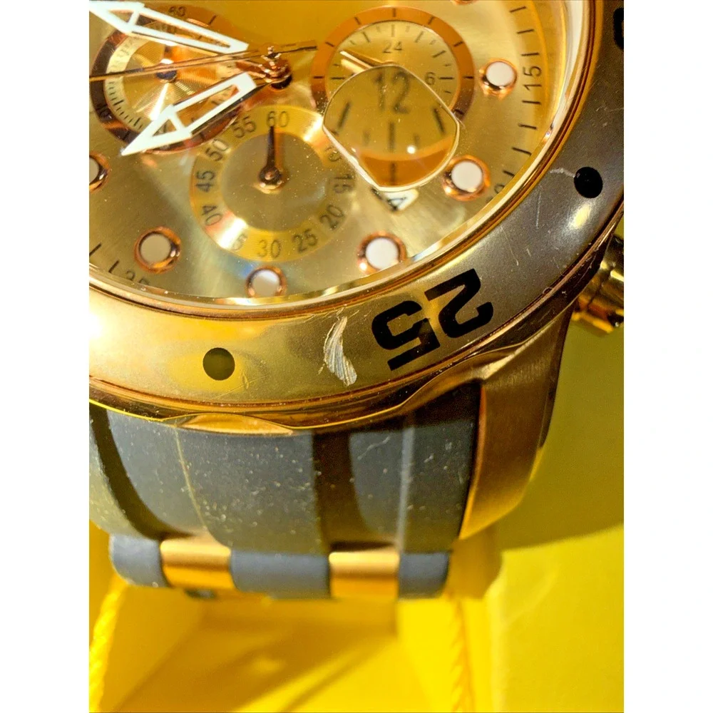 Invicta 17884 Pro Diver Chronograph Watch